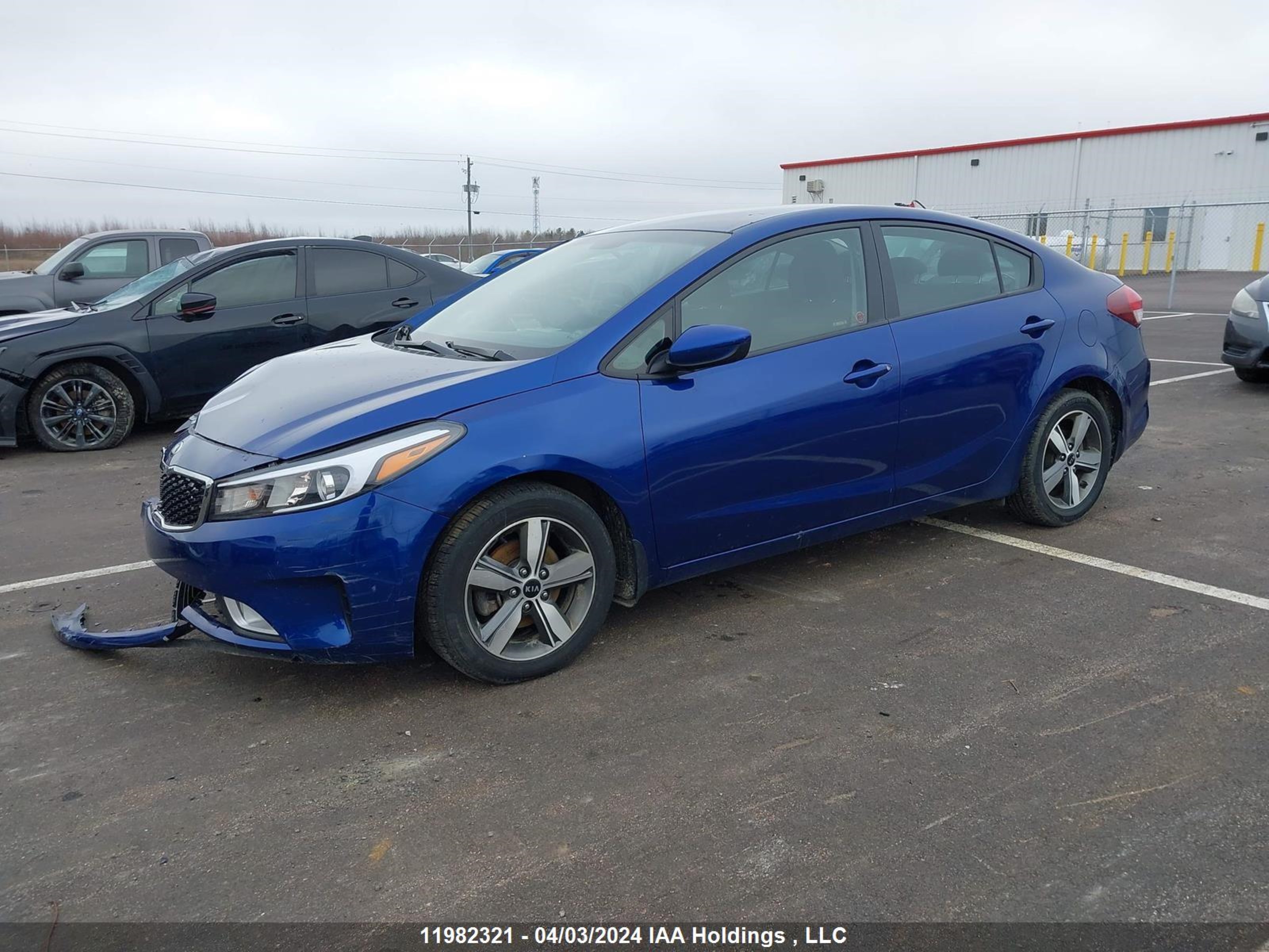 Photo 1 VIN: 3KPFL4A73JE261541 - KIA FORTE 