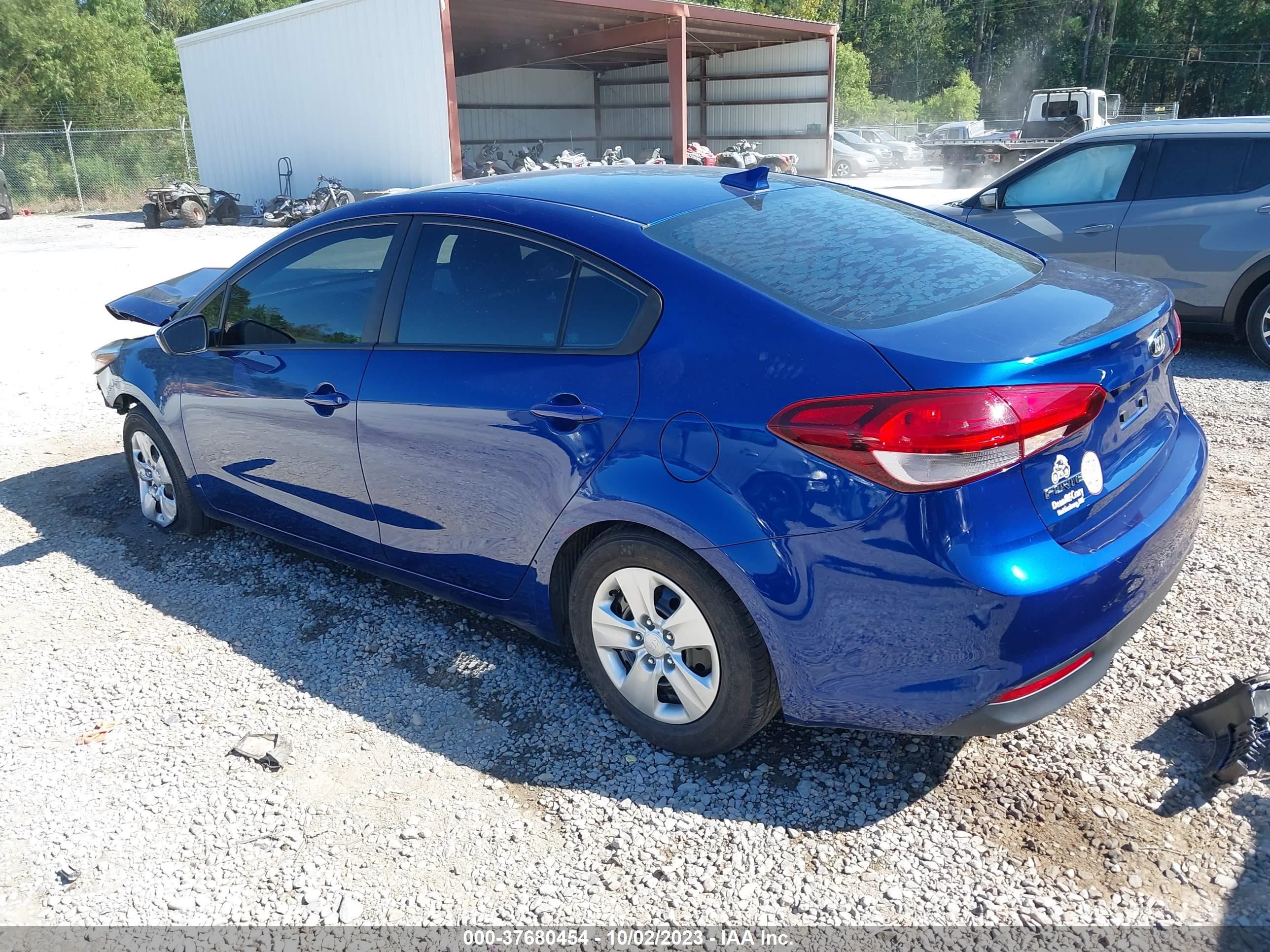 Photo 2 VIN: 3KPFL4A73JE283684 - KIA FORTE 