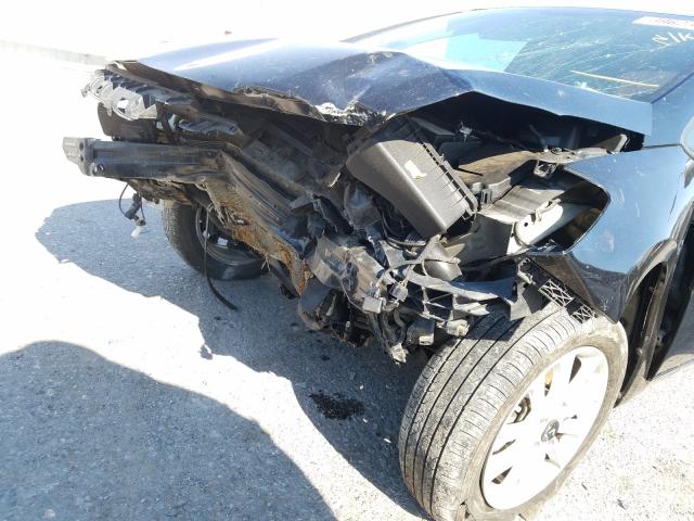 Photo 8 VIN: 3KPFL4A74HE008366 - KIA FORTE LX 