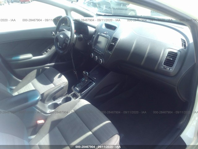 Photo 4 VIN: 3KPFL4A74HE019061 - KIA FORTE 