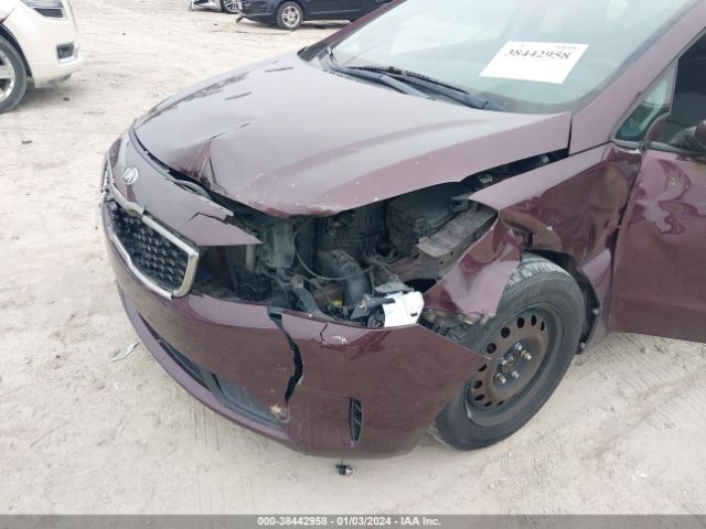 Photo 5 VIN: 3KPFL4A74HE040458 - KIA FORTE 