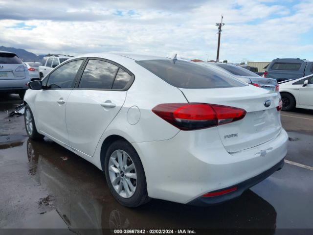 Photo 2 VIN: 3KPFL4A74HE048852 - KIA FORTE 