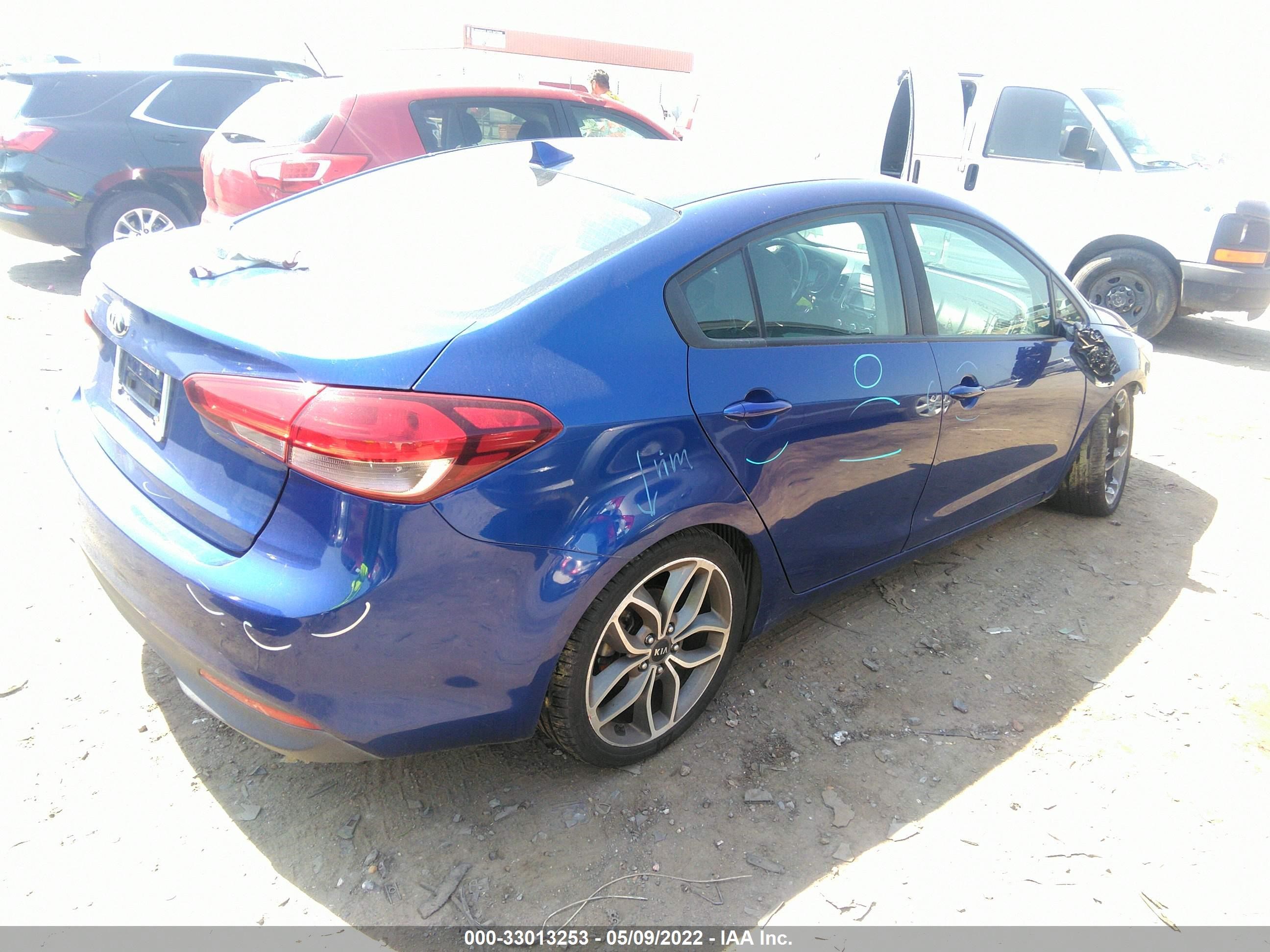 Photo 3 VIN: 3KPFL4A74HE067272 - KIA FORTE 