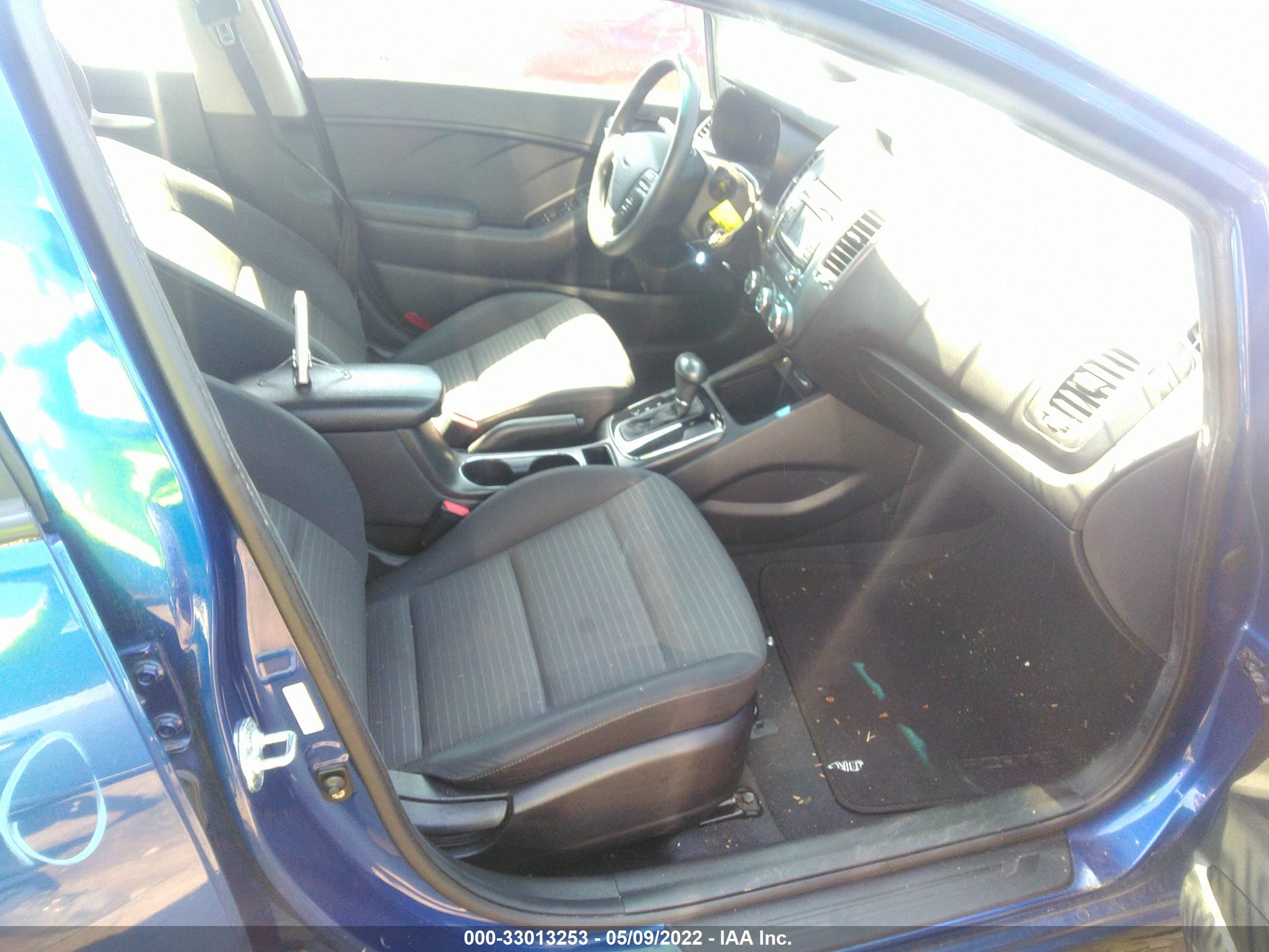 Photo 4 VIN: 3KPFL4A74HE067272 - KIA FORTE 