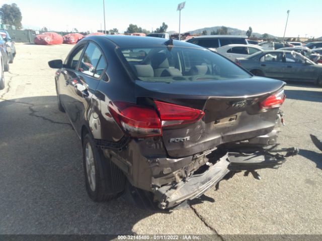 Photo 2 VIN: 3KPFL4A74HE070933 - KIA FORTE 