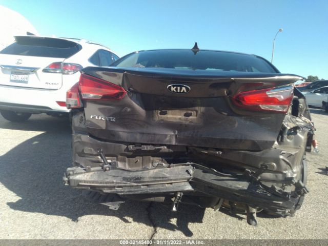 Photo 5 VIN: 3KPFL4A74HE070933 - KIA FORTE 