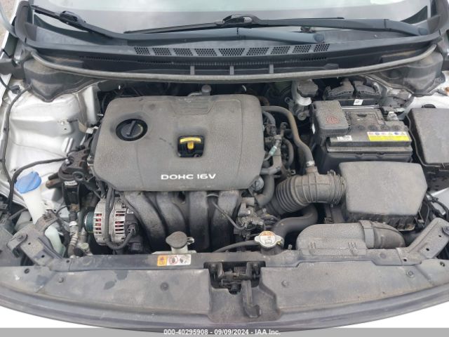 Photo 9 VIN: 3KPFL4A74HE092978 - KIA FORTE 