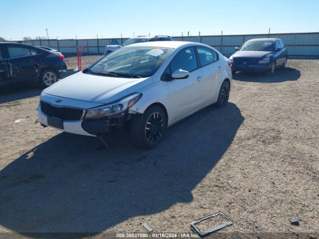 Photo 1 VIN: 3KPFL4A74HE134937 - KIA FORTE 