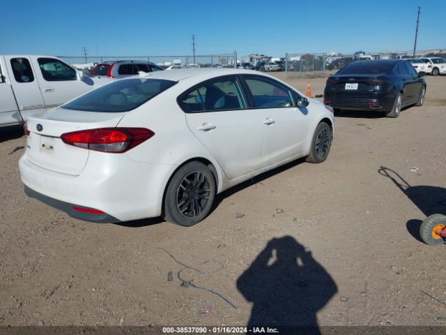 Photo 3 VIN: 3KPFL4A74HE134937 - KIA FORTE 