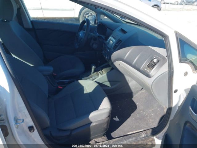 Photo 4 VIN: 3KPFL4A74HE134937 - KIA FORTE 