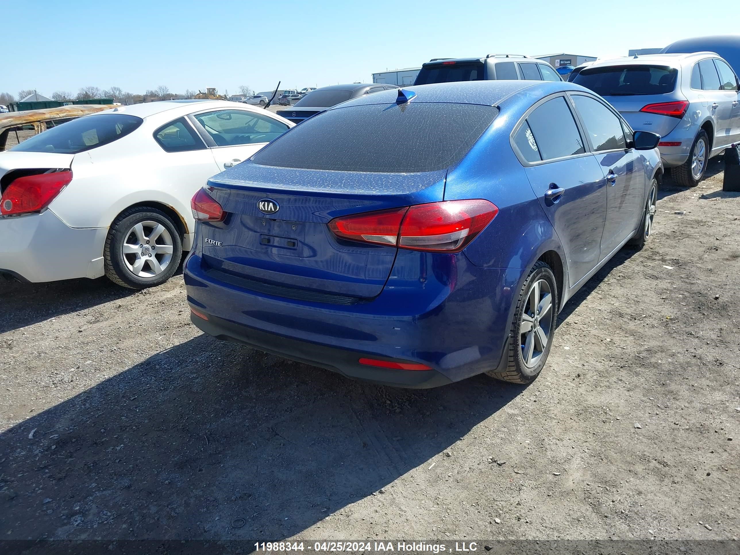 Photo 3 VIN: 3KPFL4A74JE181598 - KIA FORTE 