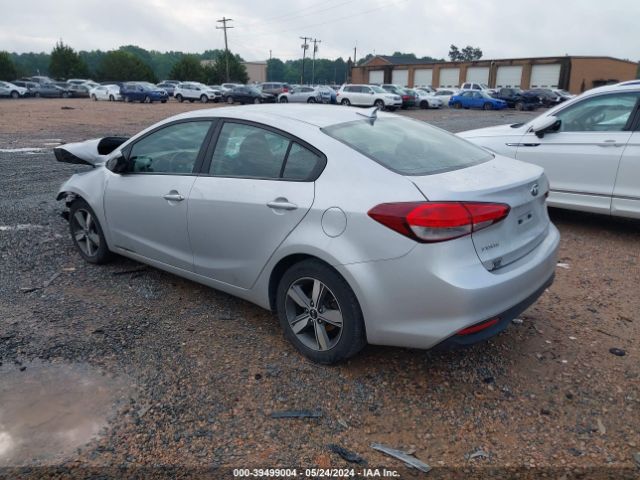 Photo 2 VIN: 3KPFL4A74JE202756 - KIA FORTE 