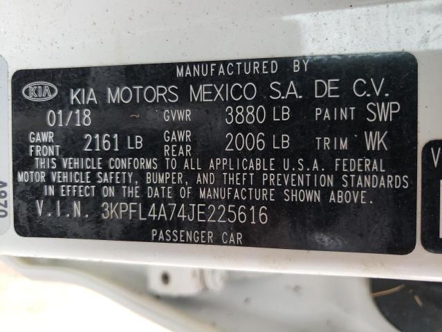 Photo 9 VIN: 3KPFL4A74JE225616 - KIA FORTE LX 