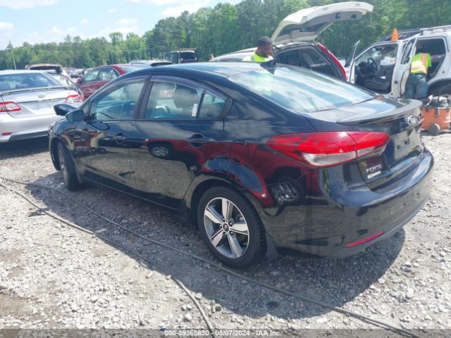 Photo 2 VIN: 3KPFL4A74JE275397 - KIA FORTE 