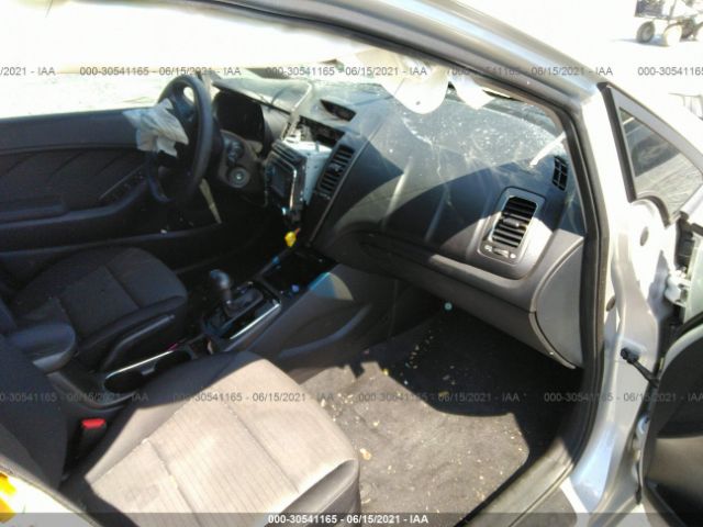 Photo 4 VIN: 3KPFL4A75HE016881 - KIA FORTE 