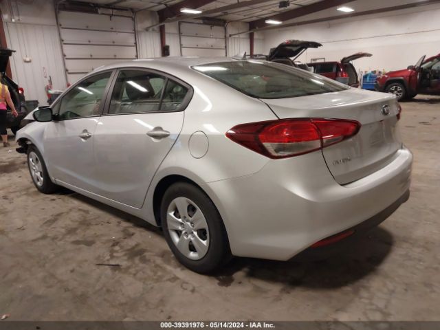 Photo 2 VIN: 3KPFL4A75HE027248 - KIA FORTE 