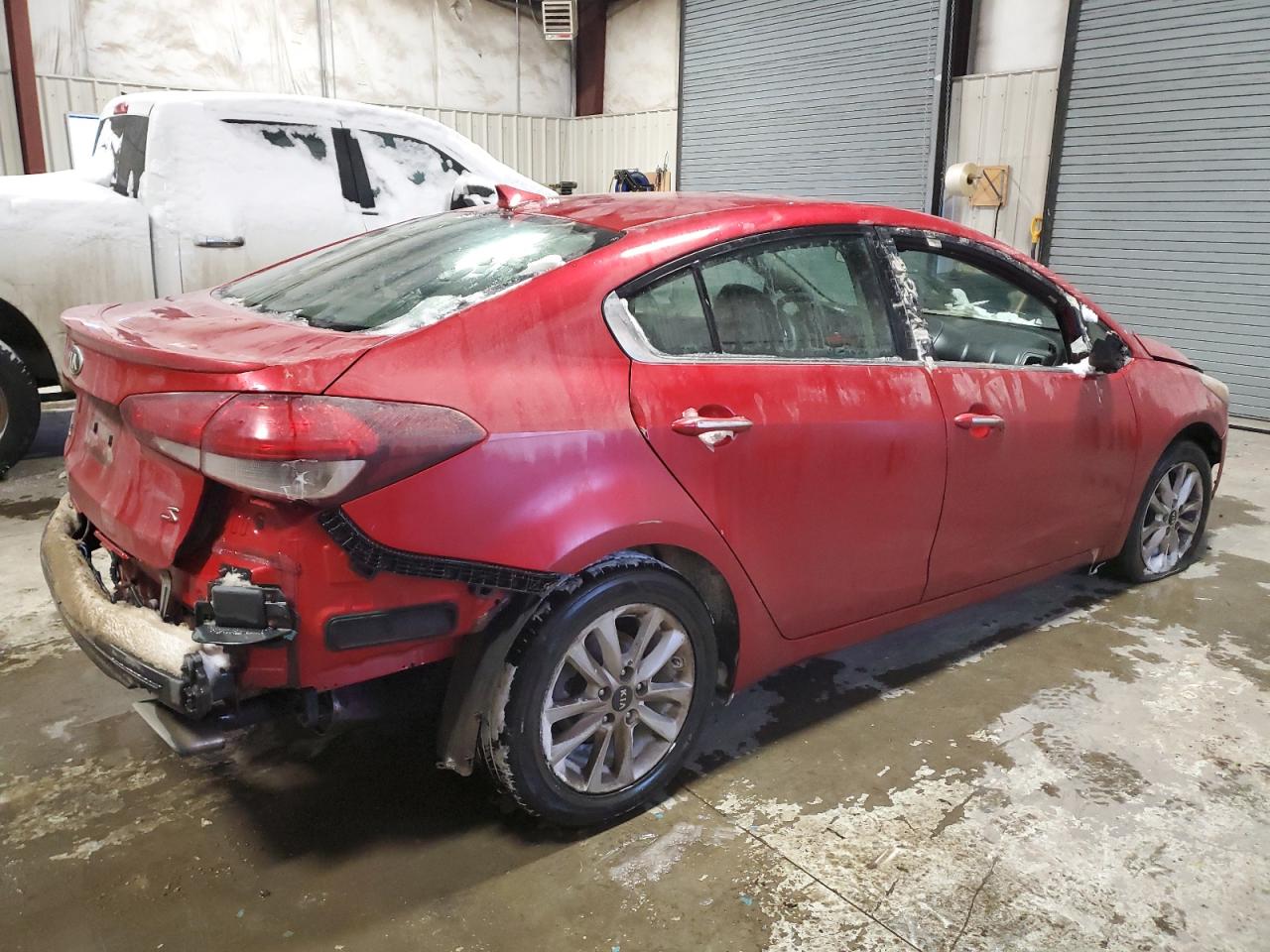 Photo 2 VIN: 3KPFL4A75HE031252 - KIA FORTE 