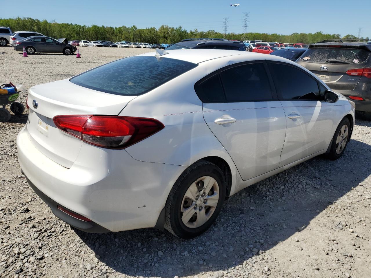 Photo 2 VIN: 3KPFL4A75HE047483 - KIA FORTE 