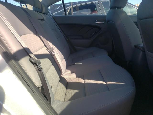 Photo 5 VIN: 3KPFL4A75HE137376 - KIA FORTE LX 