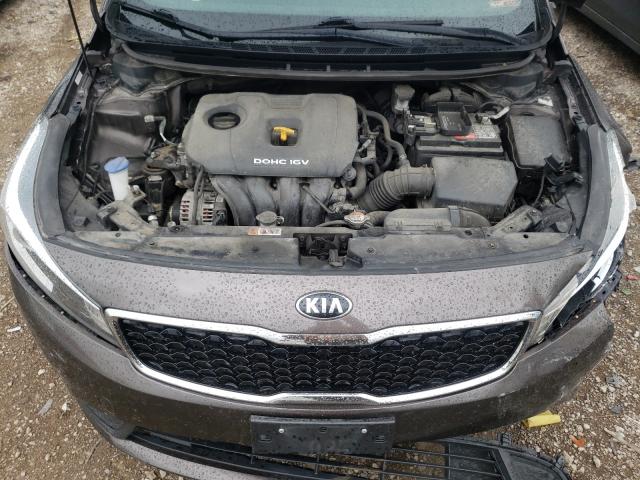 Photo 6 VIN: 3KPFL4A75HE149060 - KIA FORTE LX 