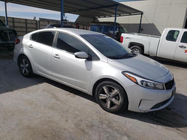 Photo 3 VIN: 3KPFL4A75JE170206 - KIA FORTE LX 