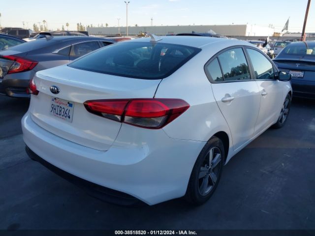 Photo 3 VIN: 3KPFL4A75JE182291 - KIA FORTE 