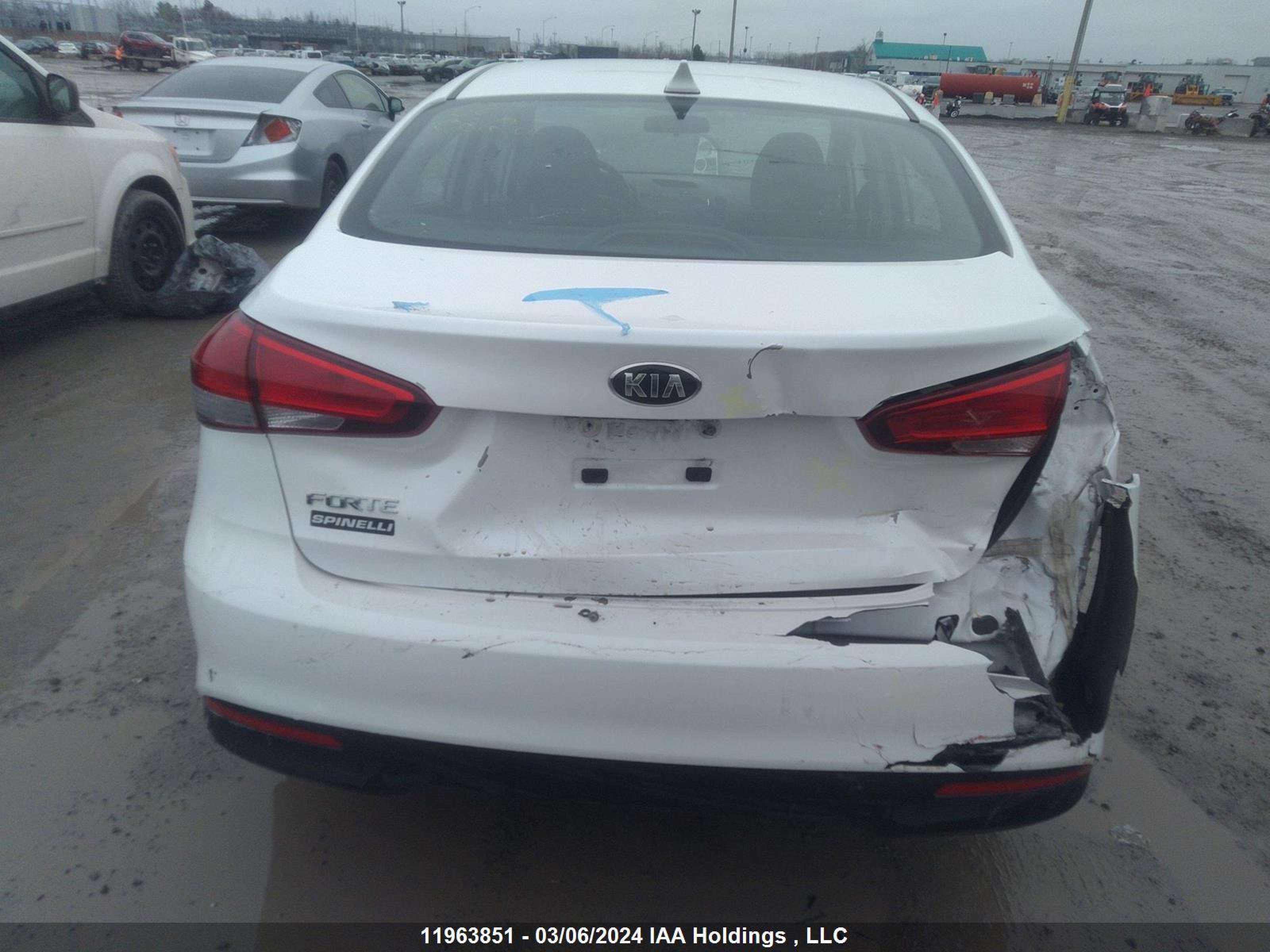 Photo 15 VIN: 3KPFL4A75JE188141 - KIA FORTE 