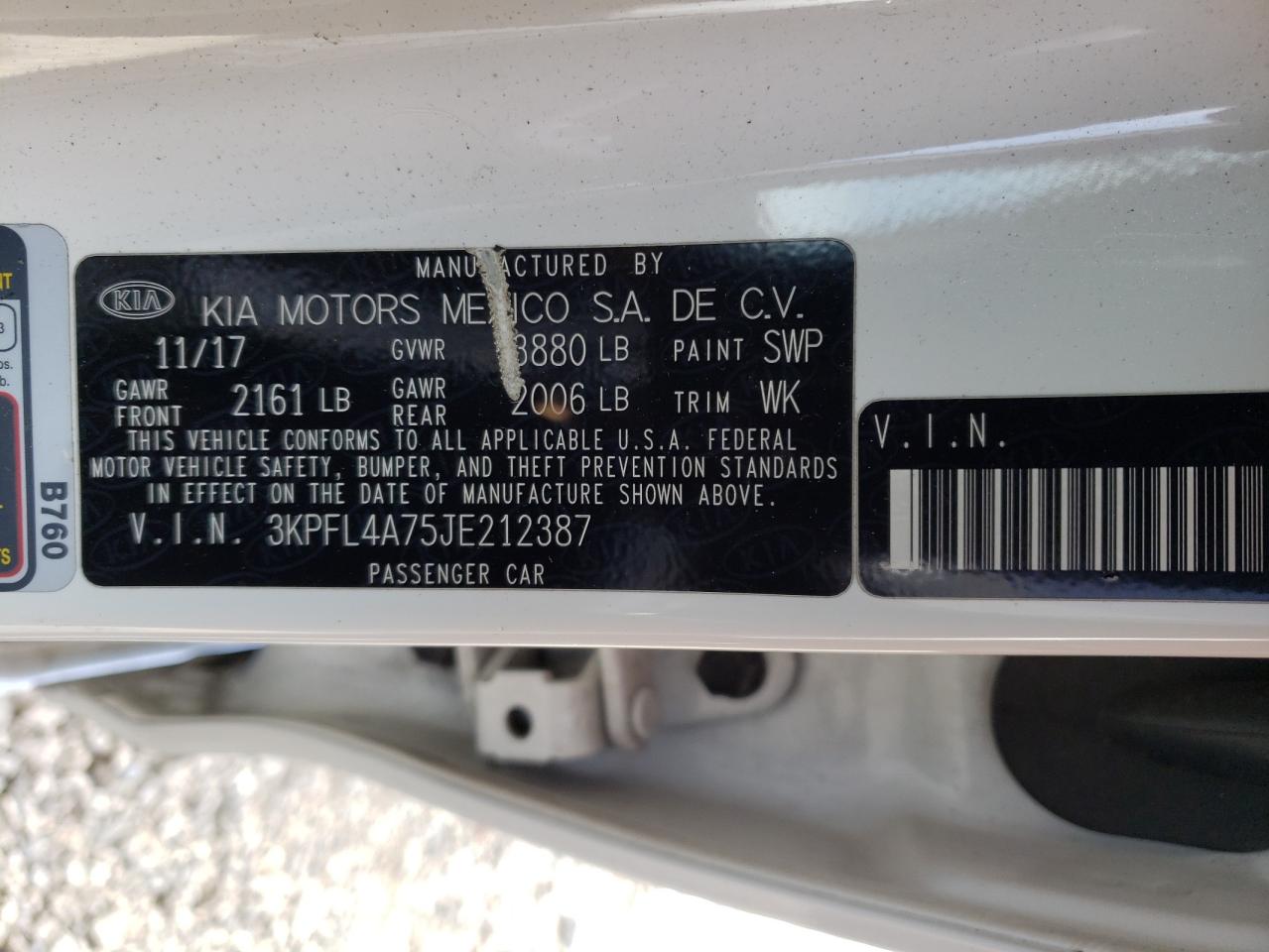 Photo 11 VIN: 3KPFL4A75JE212387 - KIA FORTE 