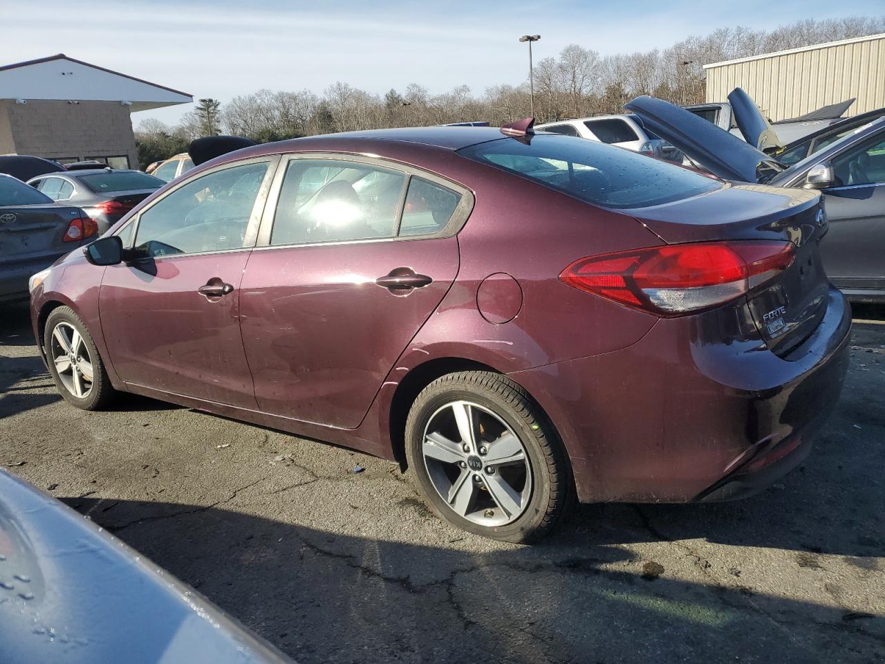 Photo 1 VIN: 3KPFL4A75JE215449 - KIA FORTE 