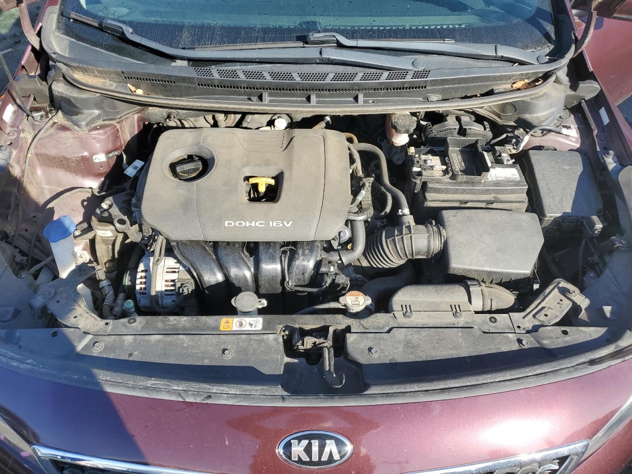 Photo 10 VIN: 3KPFL4A75JE215449 - KIA FORTE 