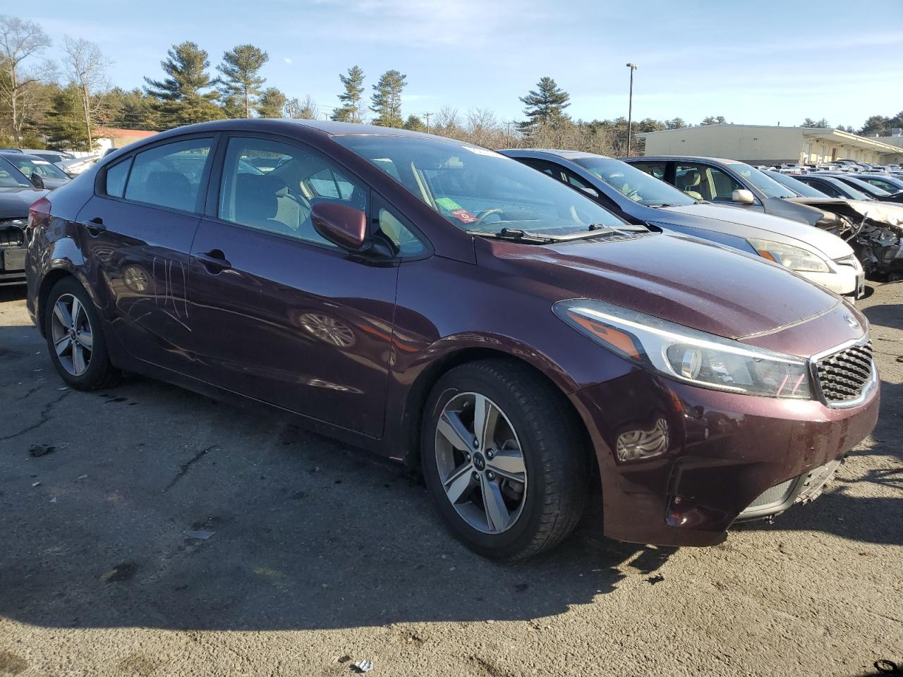 Photo 3 VIN: 3KPFL4A75JE215449 - KIA FORTE 