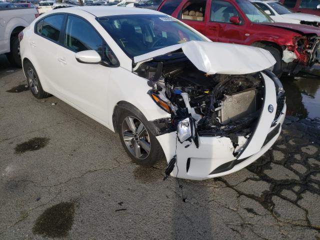 Photo 0 VIN: 3KPFL4A75JE256079 - KIA FORTE LX 