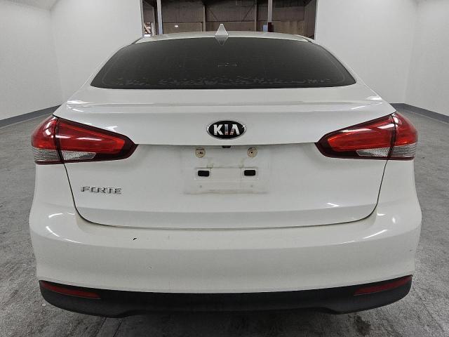 Photo 5 VIN: 3KPFL4A75JE259306 - KIA FORTE LX 