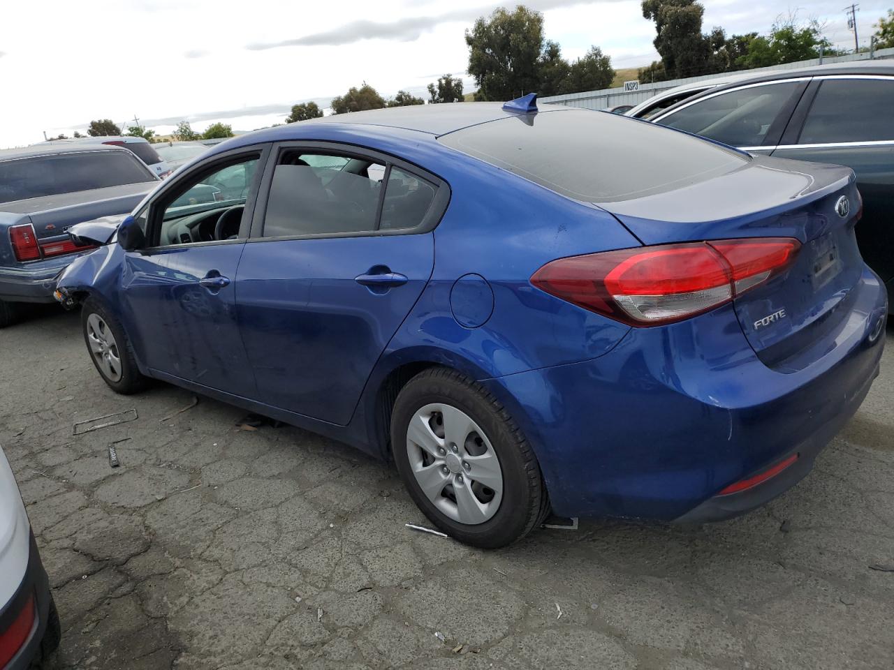 Photo 1 VIN: 3KPFL4A75JE263050 - KIA FORTE 