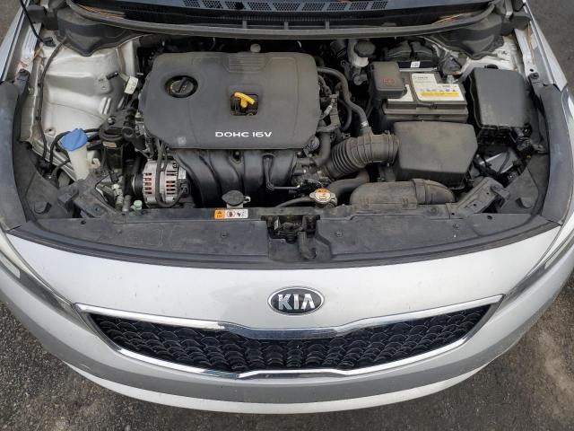 Photo 10 VIN: 3KPFL4A75JE269463 - KIA FORTE 