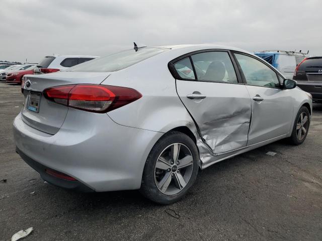 Photo 2 VIN: 3KPFL4A75JE269463 - KIA FORTE 