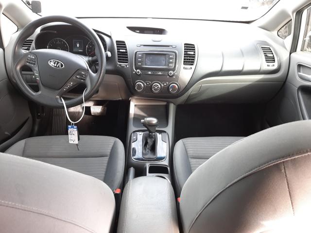 Photo 8 VIN: 3KPFL4A76HE010779 - KIA FORTE LX 