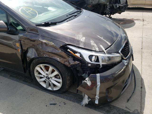 Photo 8 VIN: 3KPFL4A76HE017733 - KIA FORTE LX 