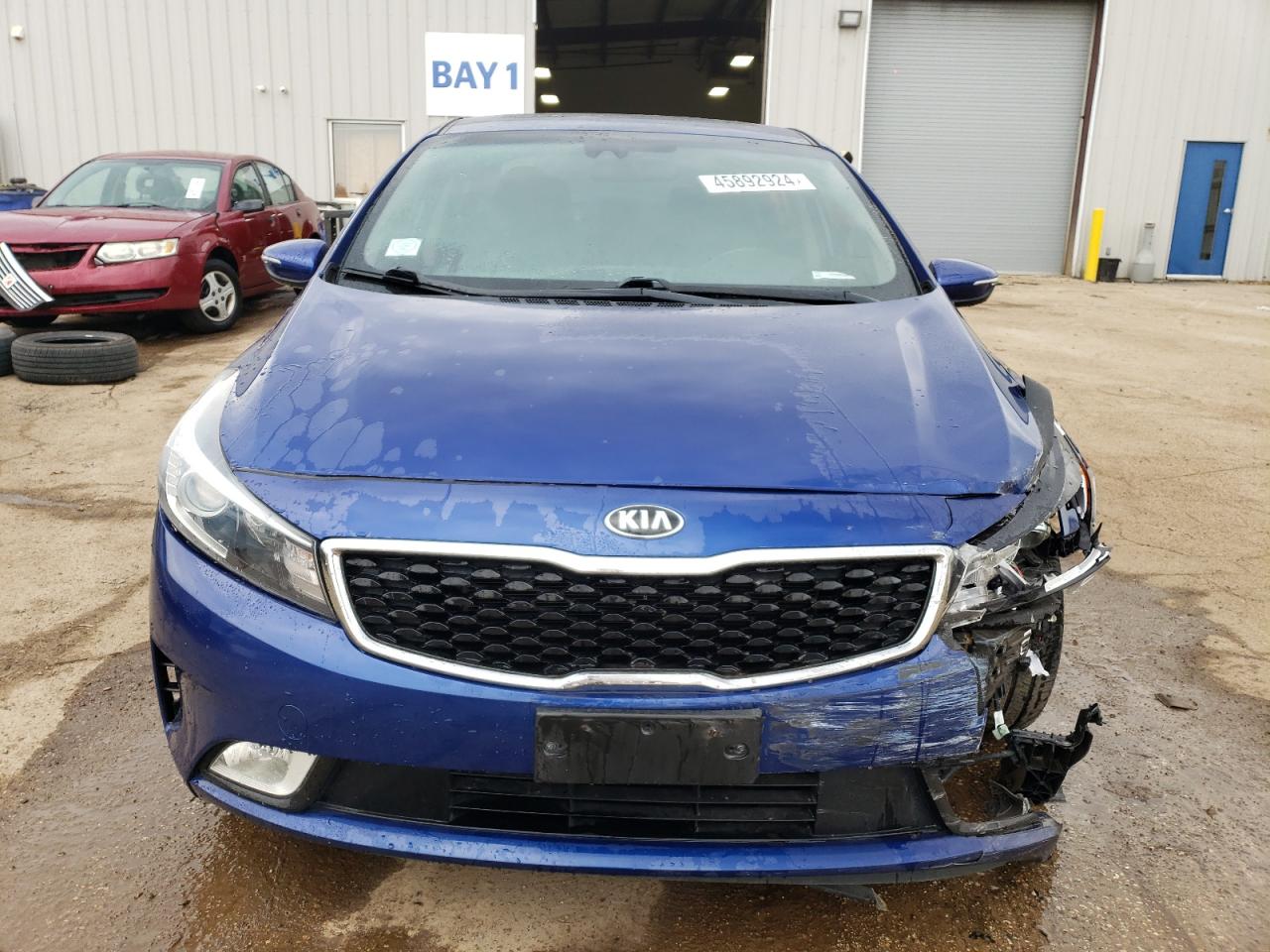 Photo 4 VIN: 3KPFL4A76HE057648 - KIA FORTE 