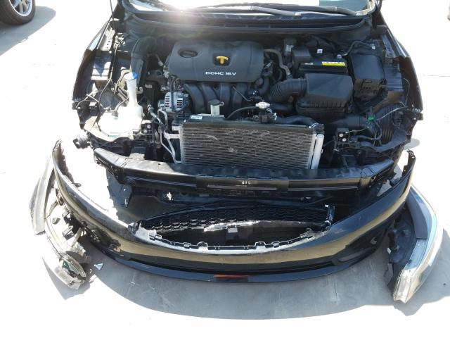 Photo 6 VIN: 3KPFL4A76HE100904 - KIA FORTE LX 