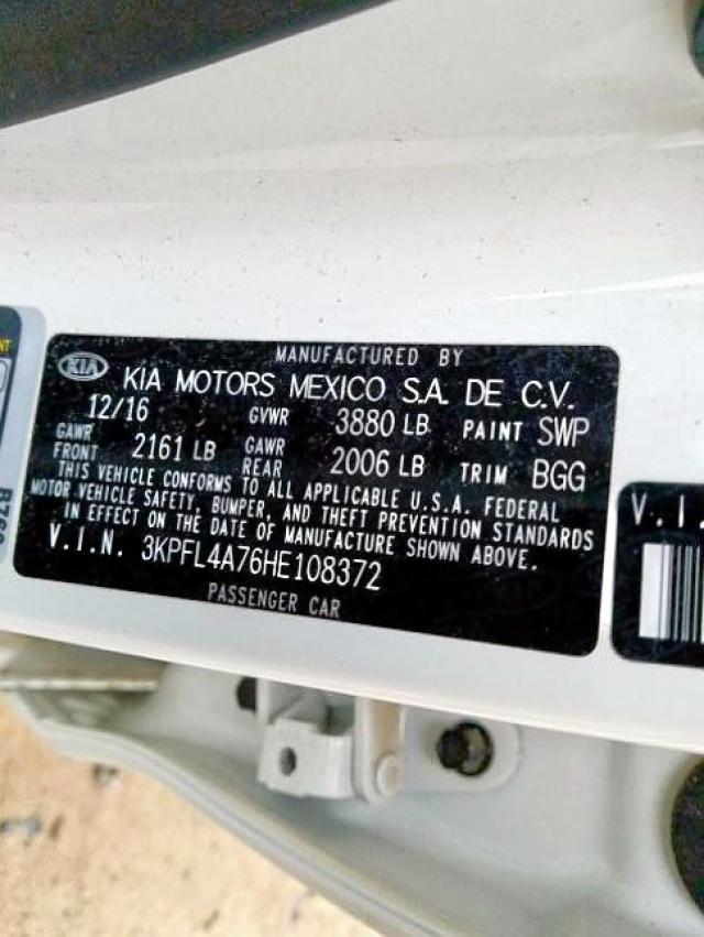 Photo 9 VIN: 3KPFL4A76HE108372 - KIA FORTE LX 