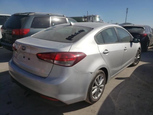 Photo 3 VIN: 3KPFL4A76HE126645 - KIA FORTE LX 