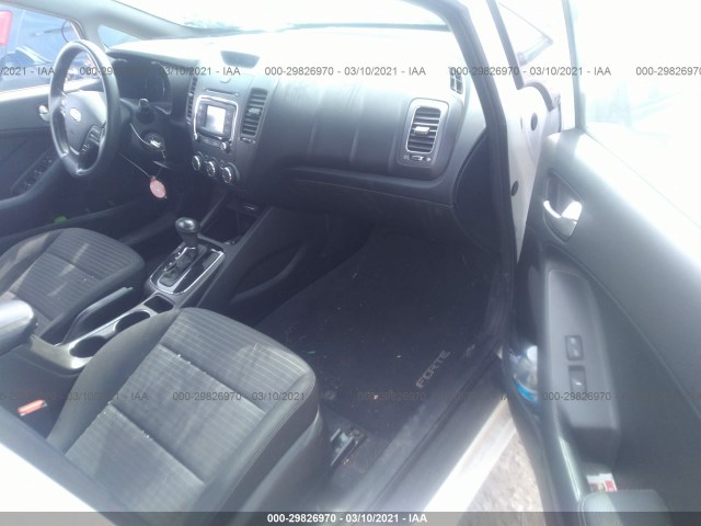 Photo 4 VIN: 3KPFL4A76HE131764 - KIA FORTE 