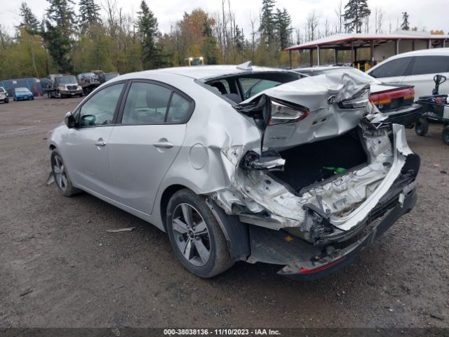 Photo 2 VIN: 3KPFL4A76JE168531 - KIA FORTE 