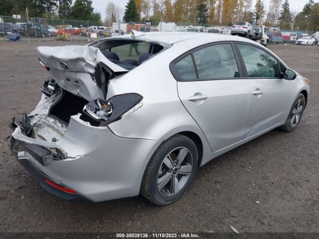 Photo 3 VIN: 3KPFL4A76JE168531 - KIA FORTE 