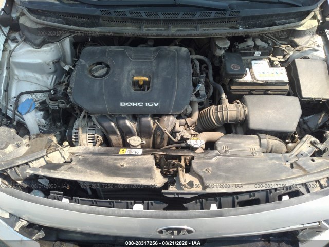 Photo 9 VIN: 3KPFL4A76JE169744 - KIA FORTE 