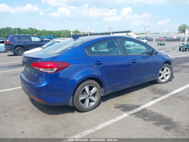 Photo 3 VIN: 3KPFL4A76JE176743 - KIA FORTE 