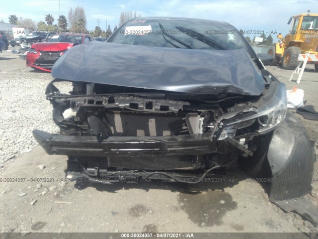 Photo 5 VIN: 3KPFL4A76JE177391 - KIA FORTE 