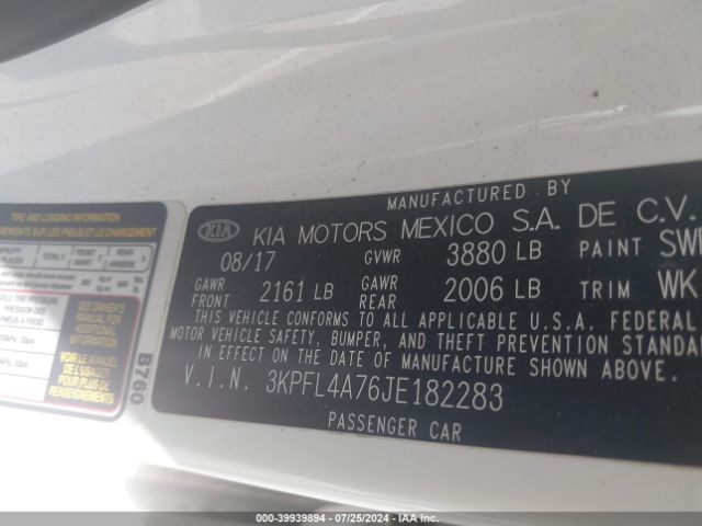 Photo 8 VIN: 3KPFL4A76JE182283 - KIA FORTE 