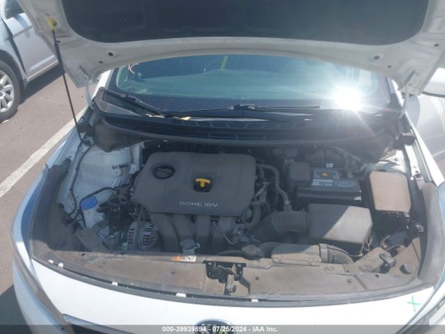 Photo 9 VIN: 3KPFL4A76JE182283 - KIA FORTE 